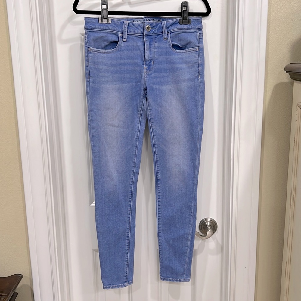 American Eagle women’s size 8 skinny jeans